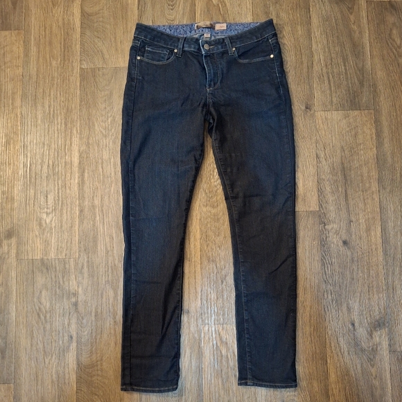 Paige Premium Denim Skyline Jeans. - Picture 12 of 16